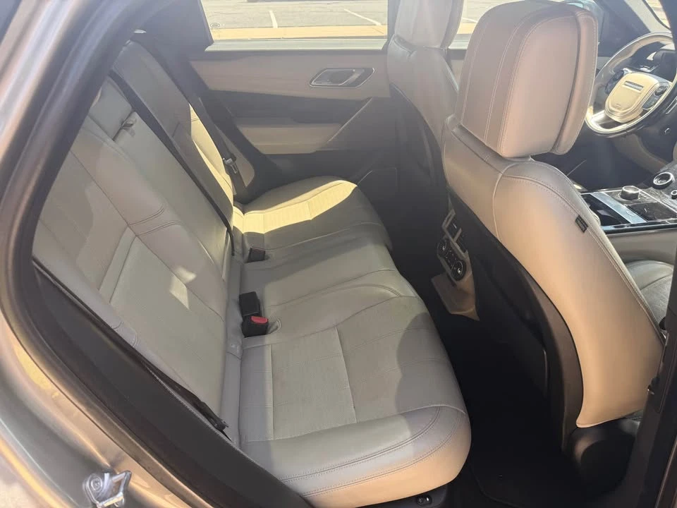 2018 Land Rover Range Rover Velar - Image 12 of 18