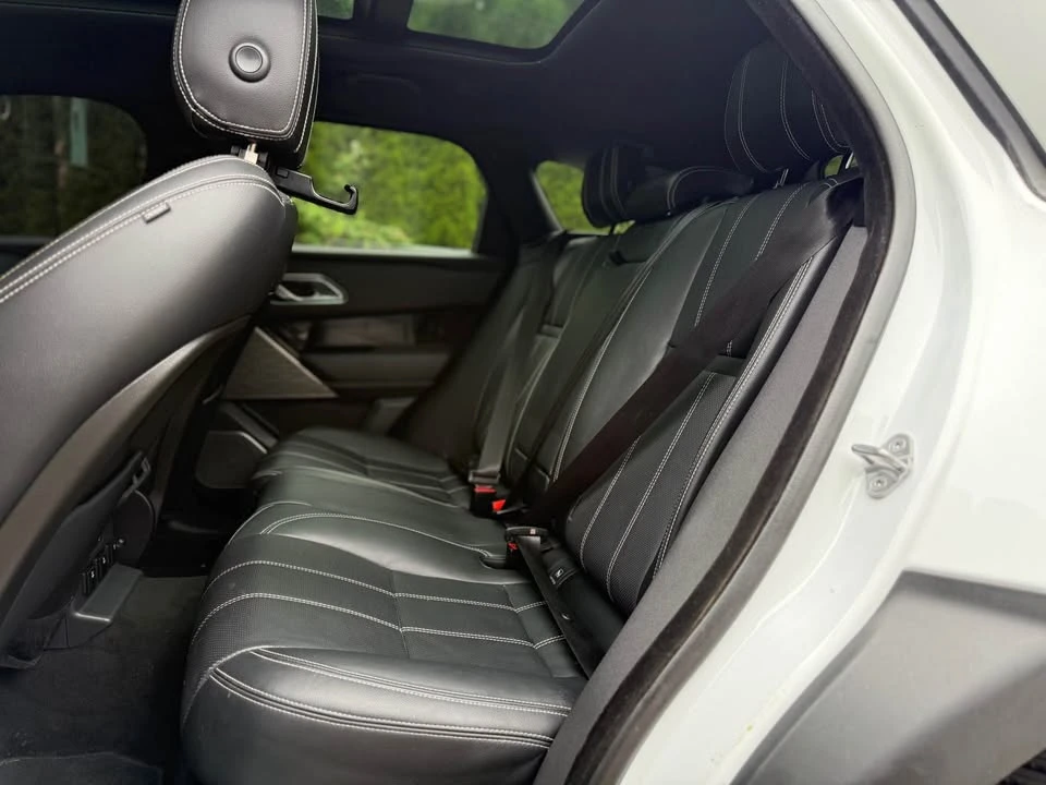 2018 Land Rover Range Rover Velar - Image 14 of 19