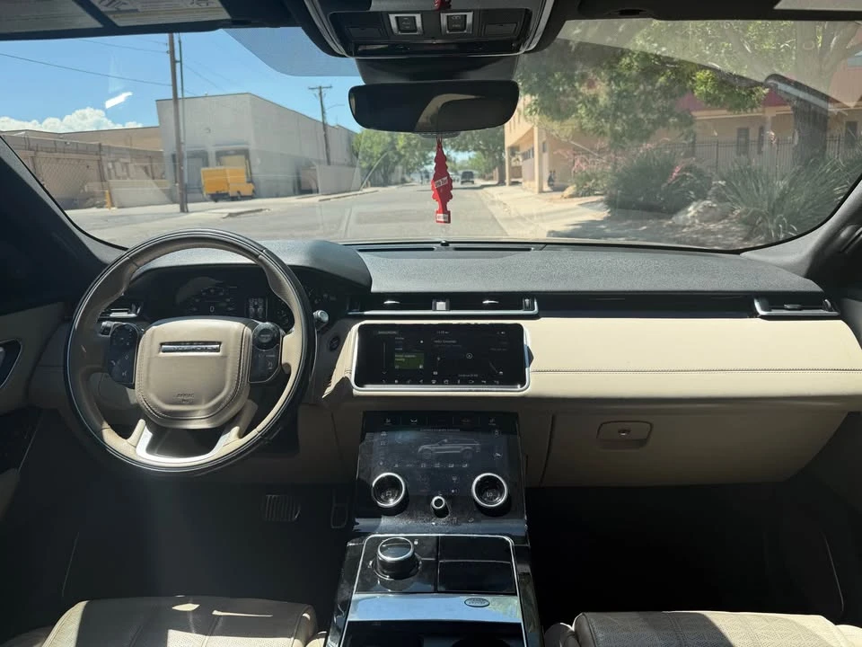 2018 Land Rover Range Rover Velar - Image 16 of 18