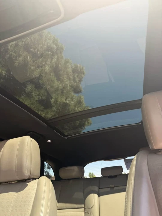 2018 Land Rover Range Rover Velar - Image 17 of 18