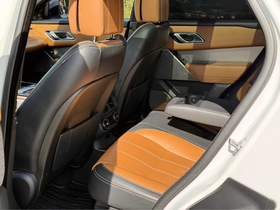 2018 Land Rover Range Rover Velar - Image 11 of 19
