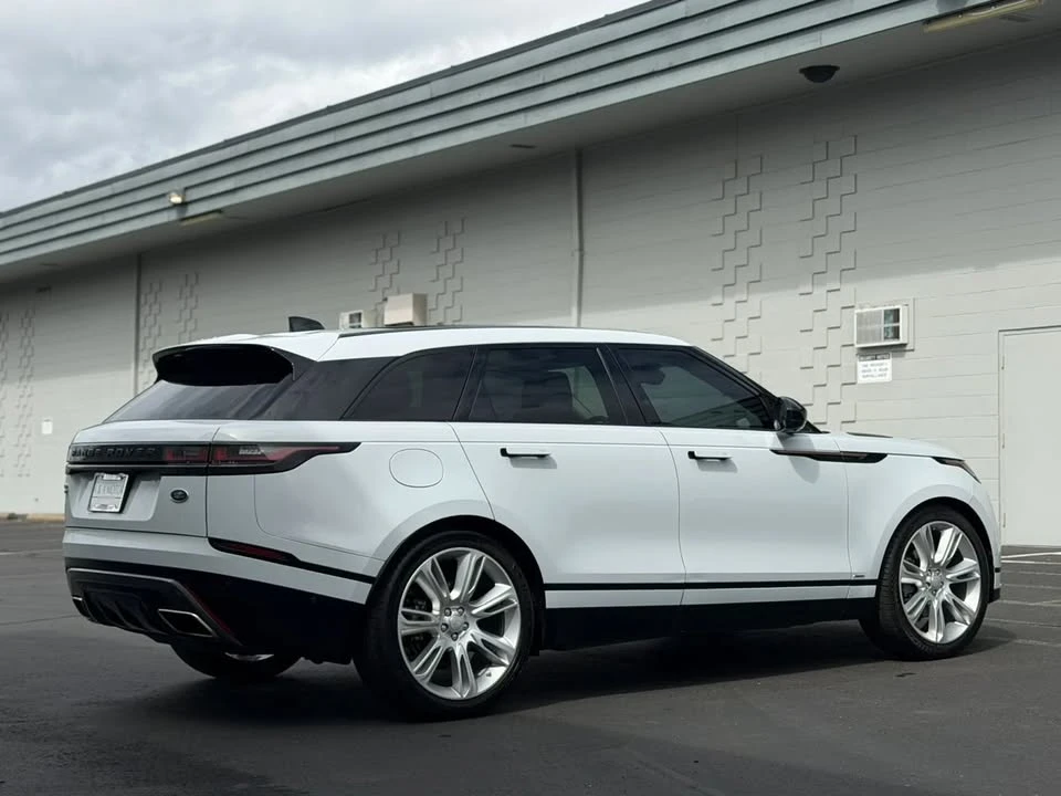 2018 Land Rover Range Rover Velar - Image 9 of 20