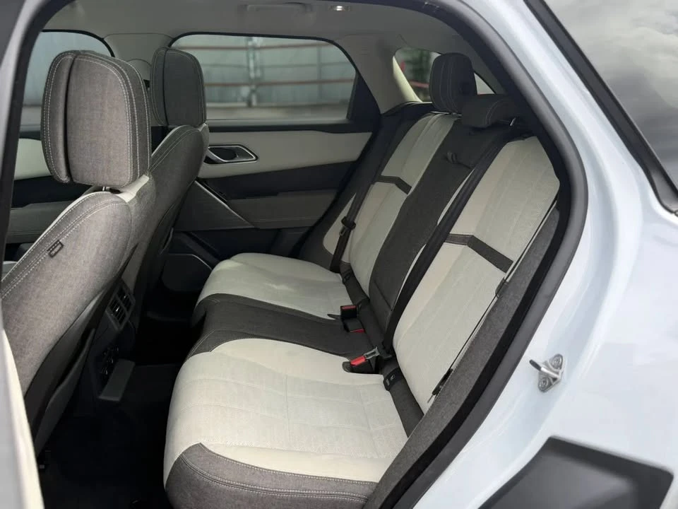 2018 Land Rover Range Rover Velar - Image 19 of 20