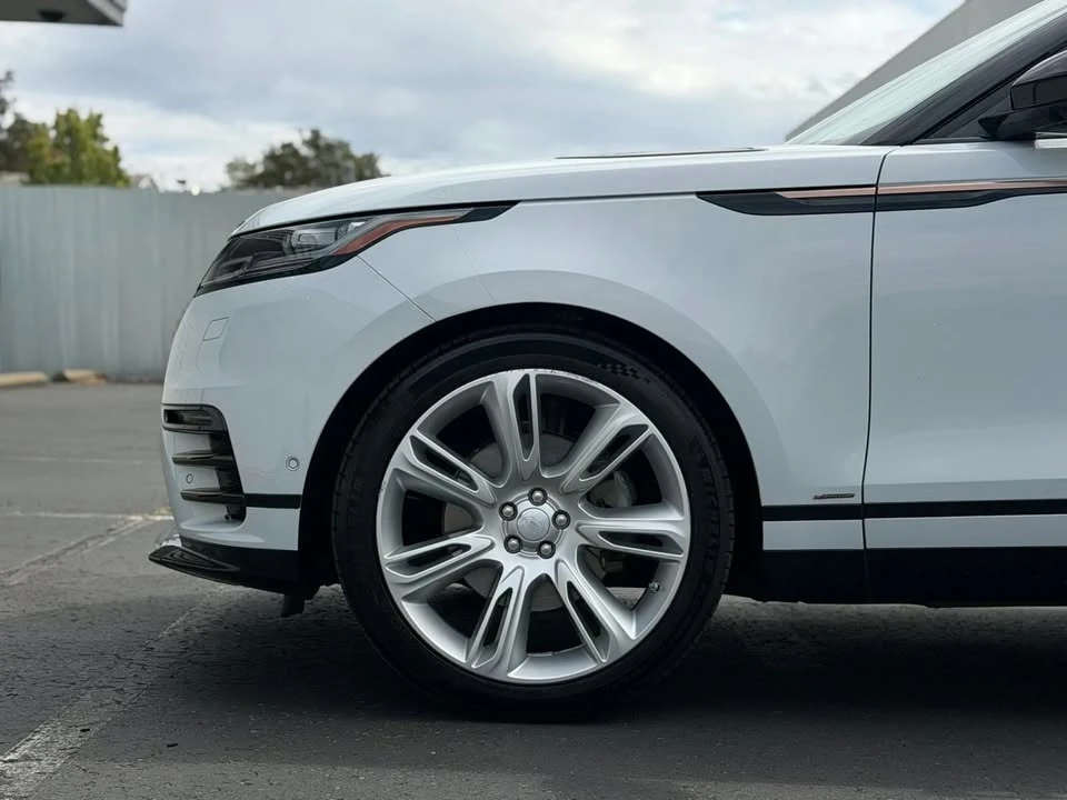 2018 Land Rover Range Rover Velar - Image 15 of 20