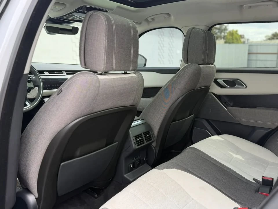 2018 Land Rover Range Rover Velar - Image 17 of 20