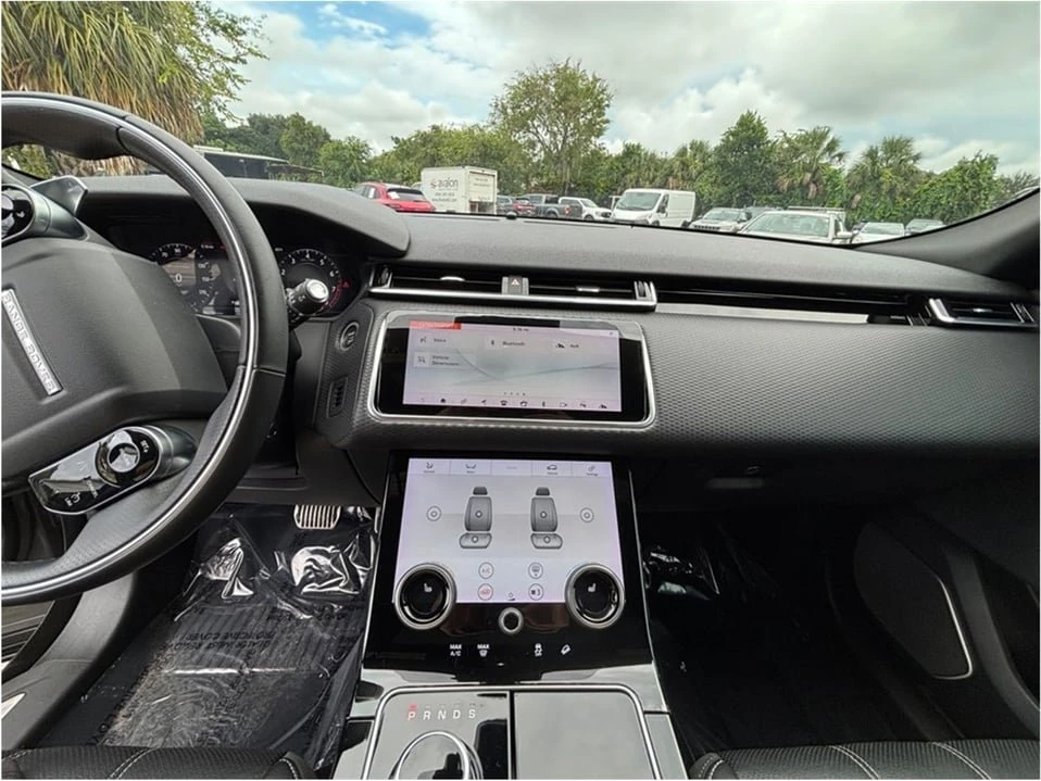 2018 Land Rover Range Rover Velar - Image 11 of 20