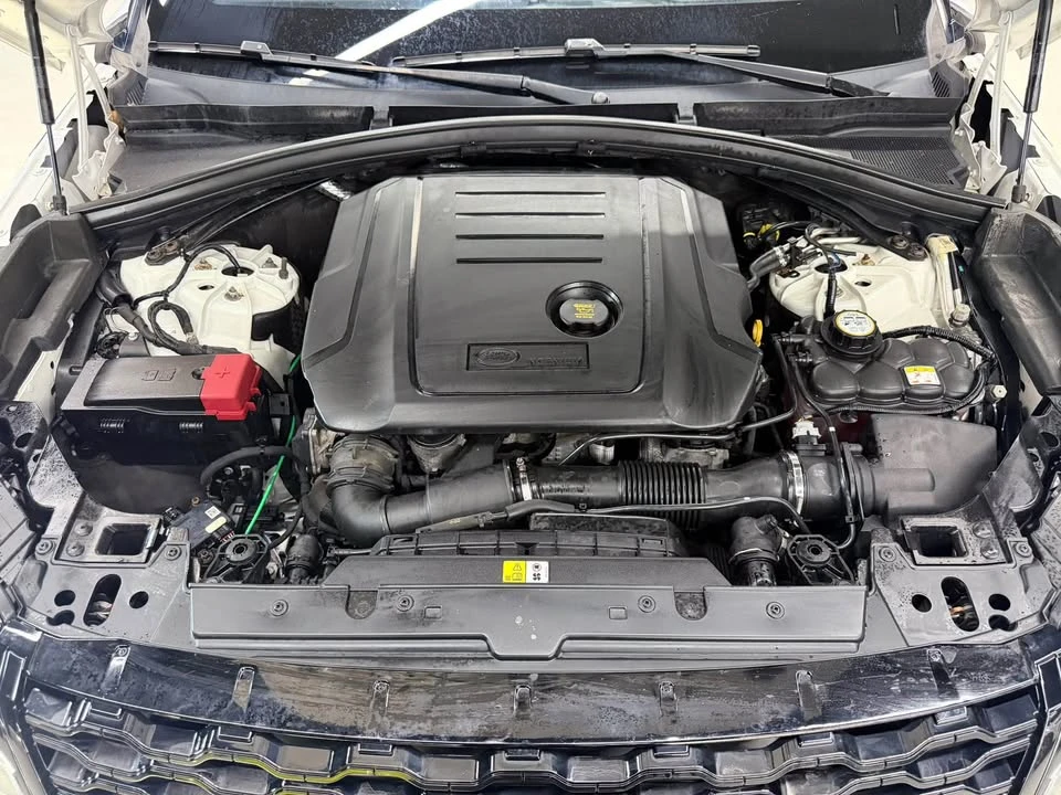 2018 Land Rover Range Rover Velar - Image 9 of 14