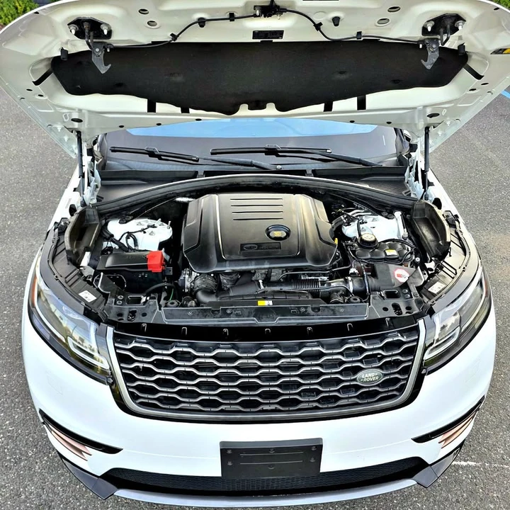 2018 Land Rover Range Rover Velar - Image 15 of 18