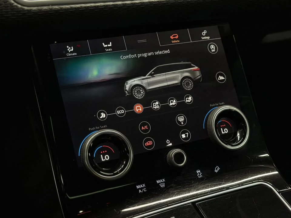 2018 Land Rover Range Rover Velar - Image 11 of 14