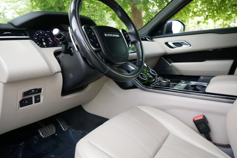 2018 Land Rover Range Rover Velar - Image 19 of 20