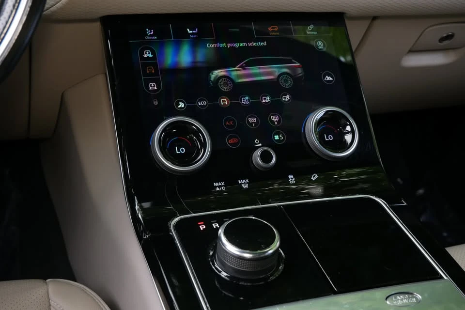 2018 Land Rover Range Rover Velar - Image 16 of 20