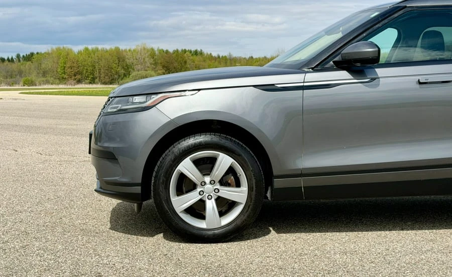 2018 Land Rover Range Rover Velar - Image 10 of 26