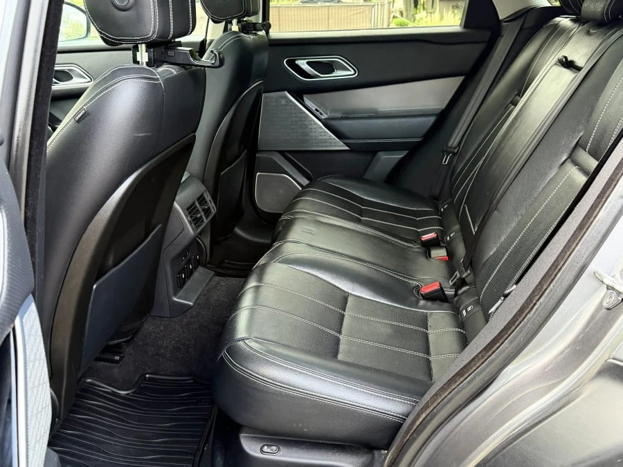 2018 Land Rover Range Rover Velar - Image 23 of 26
