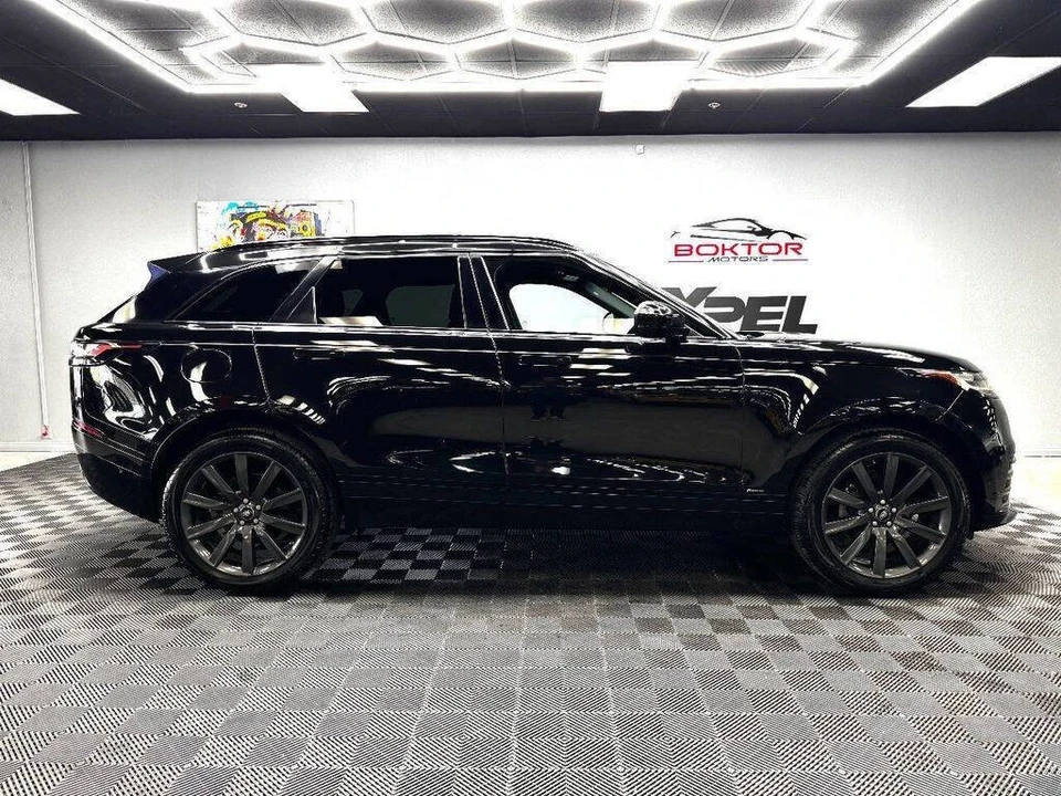 2018 Land Rover Range Rover Velar - Image 17 of 21