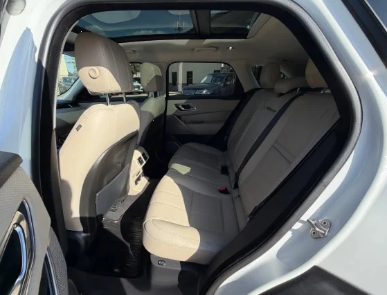 2018 Land Rover Range Rover Velar - Image 11 of 12