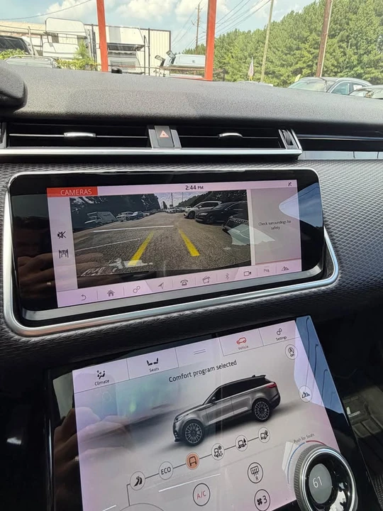 2018 Land Rover Range Rover Velar - Image 13 of 19