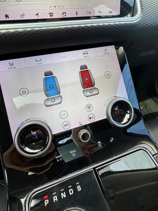 2018 Land Rover Range Rover Velar - Image 15 of 19