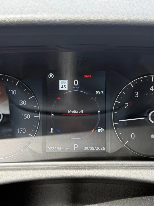 2018 Land Rover Range Rover Velar - Image 12 of 19