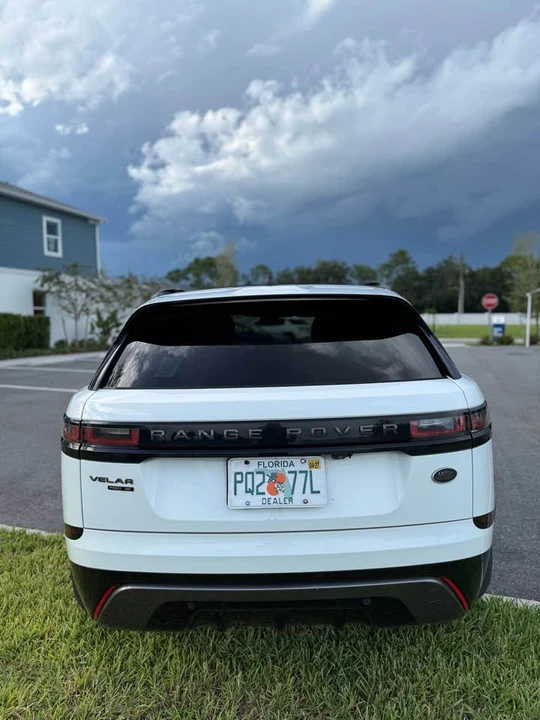 2018 Land Rover Range Rover Velar - Image 4 of 16