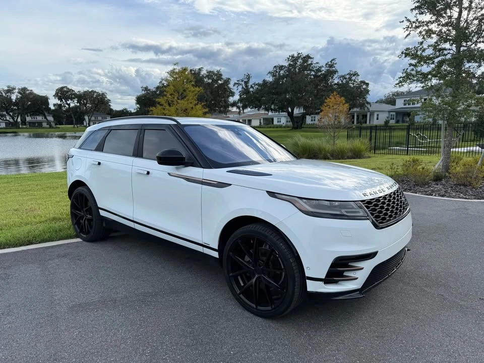 2018 Land Rover Range Rover Velar - Image 9 of 16