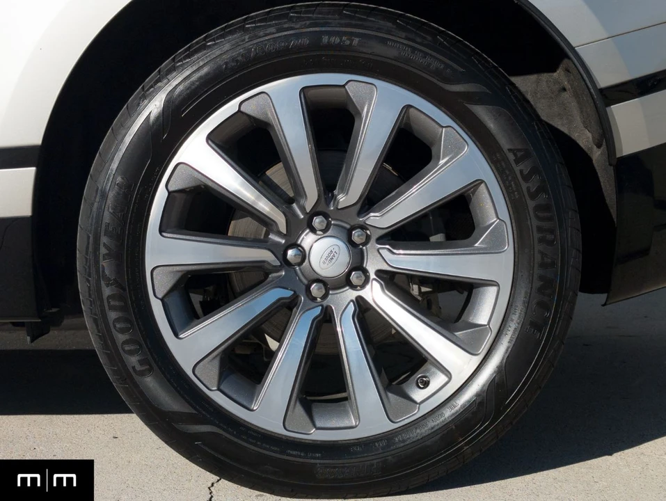 2018 Land Rover Range Rover Velar - Image 13 of 21