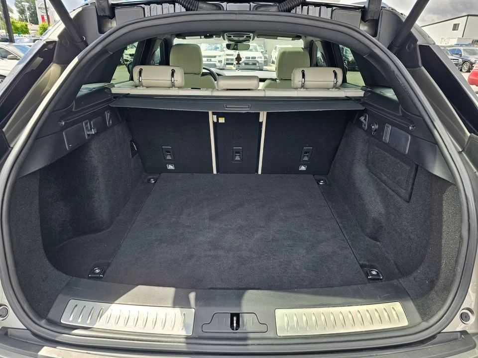 2018 Land Rover Range Rover Velar - Image 15 of 20