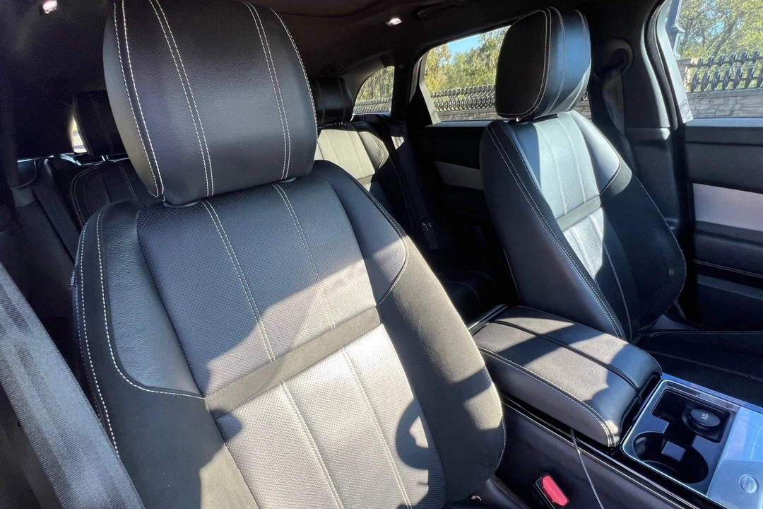 2018 Land Rover Range Rover Velar - Image 4 of 7