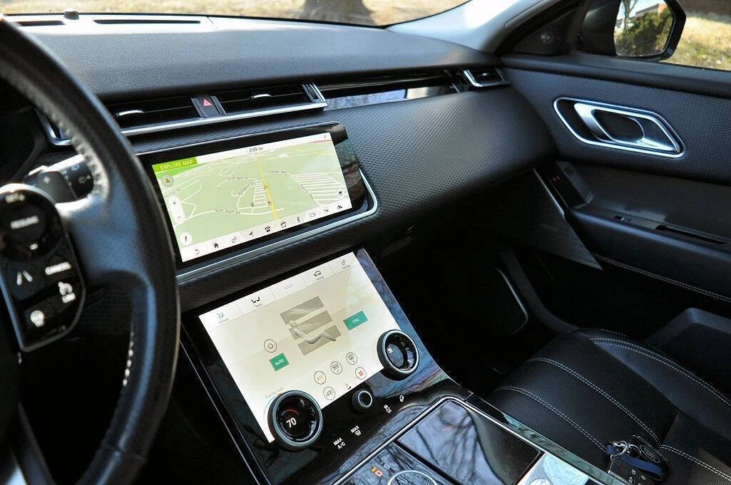 2018 Land Rover Range Rover Velar - Image 9 of 16