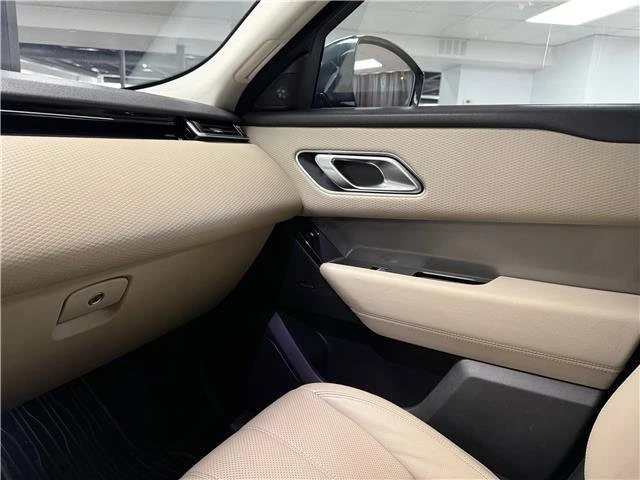 2018 Land Rover Range Rover Velar - Image 15 of 18