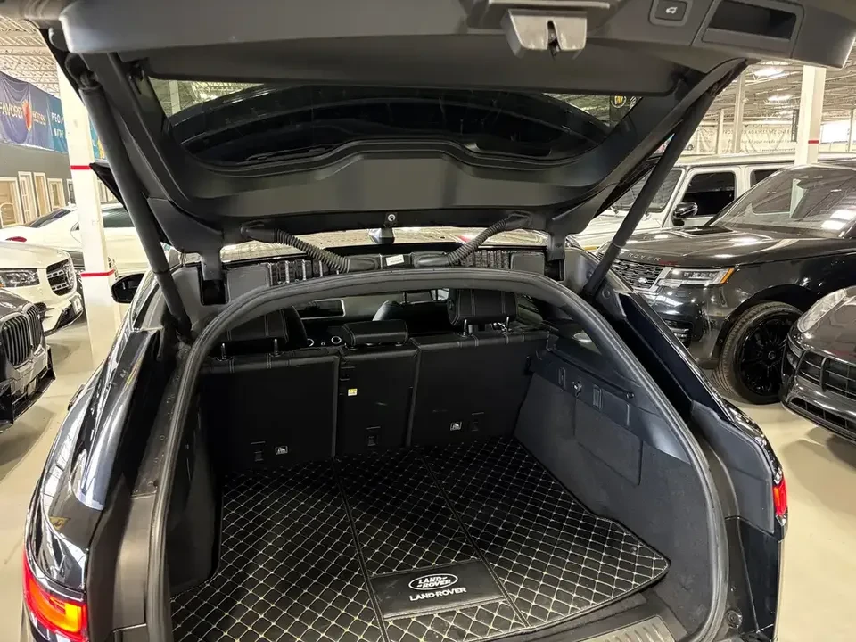 2018 Land Rover Range Rover Velar - Image 5 of 19