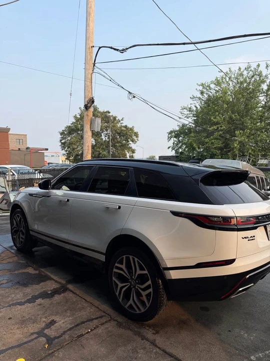 2018 Land Rover Range Rover Velar - Image 3 of 8