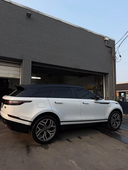2018 Land Rover Range Rover Velar - Image 7 of 8
