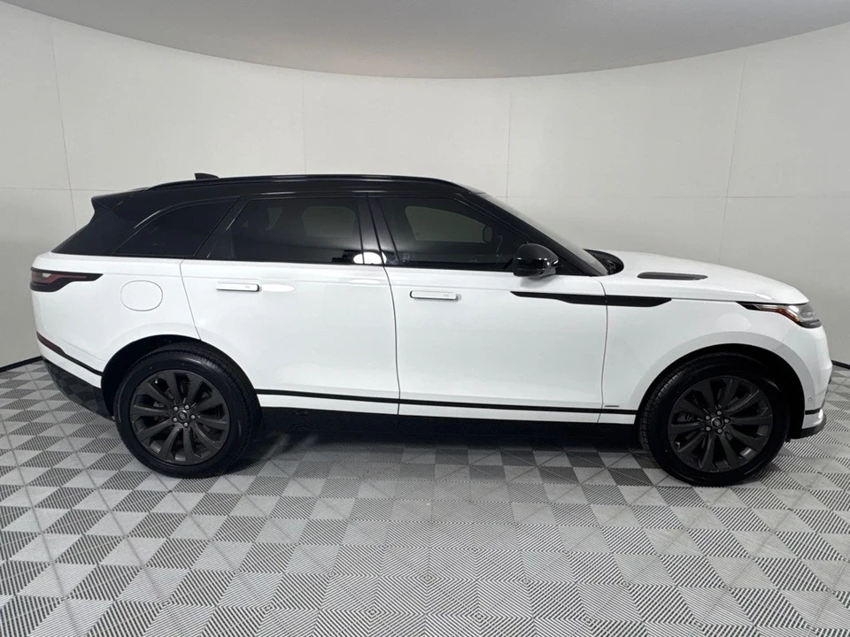 2018 Land Rover Range Rover Velar - Image 4 of 12