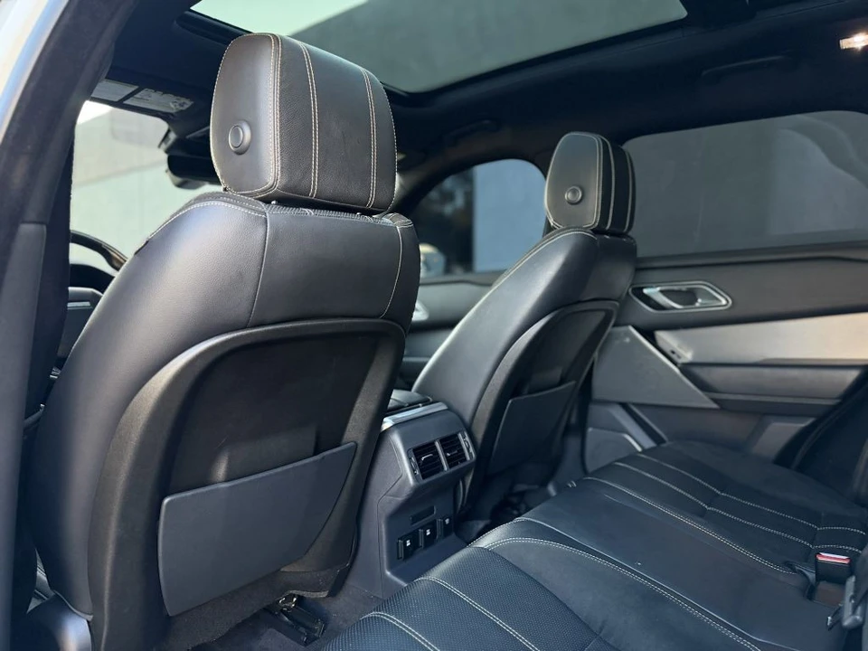 2018 Land Rover Range Rover Velar - Image 18 of 21