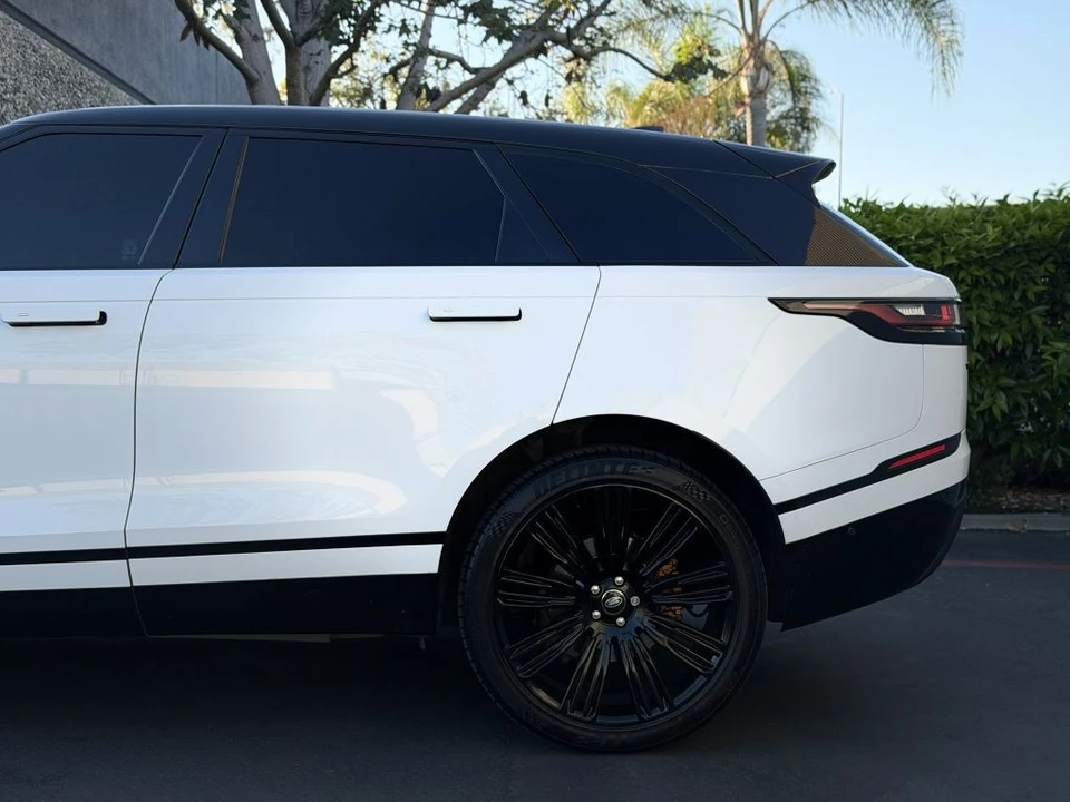 2018 Land Rover Range Rover Velar - Image 10 of 21