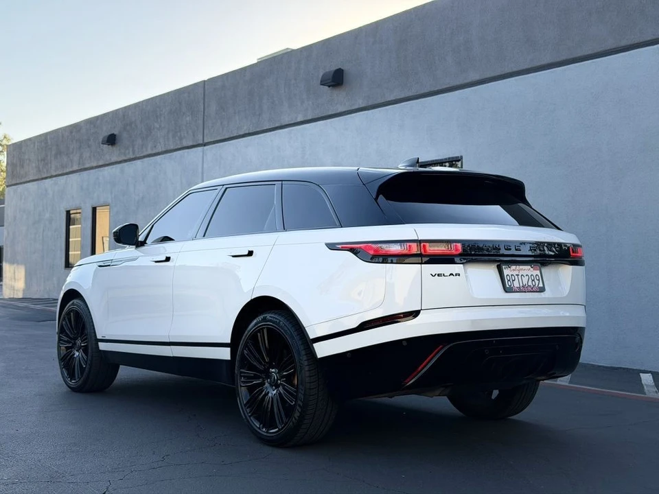 2018 Land Rover Range Rover Velar - Image 12 of 21