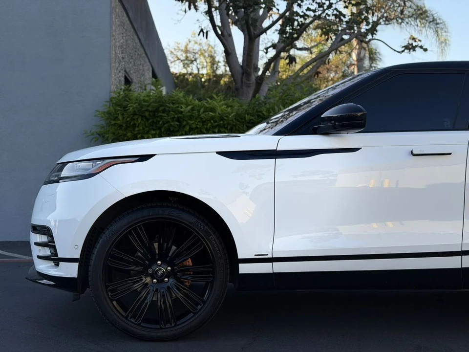 2018 Land Rover Range Rover Velar - Image 9 of 21
