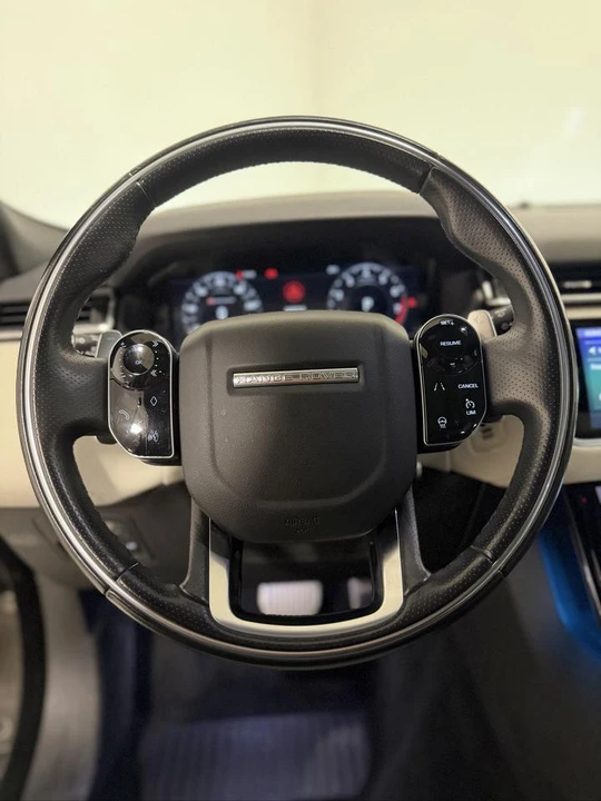 2018 Land Rover Range Rover Velar - Image 9 of 19