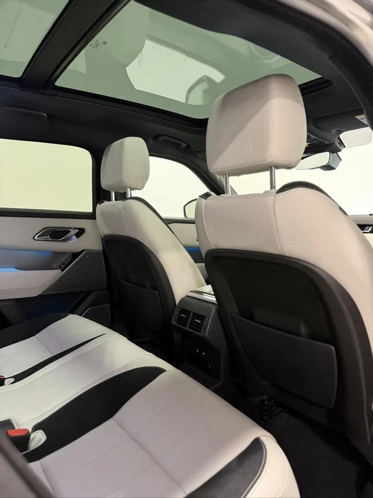 2018 Land Rover Range Rover Velar - Image 18 of 19