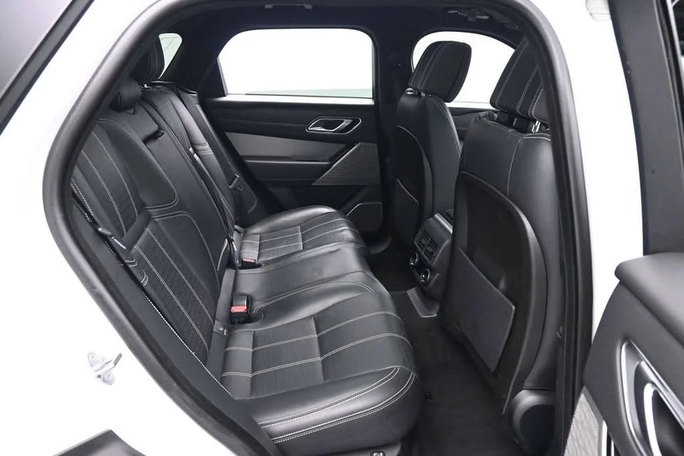 2018 Land Rover Range Rover Velar - Image 17 of 19