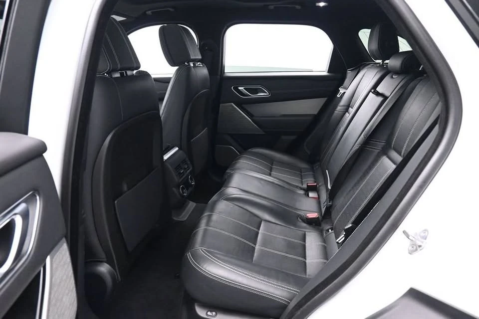 2018 Land Rover Range Rover Velar - Image 14 of 19