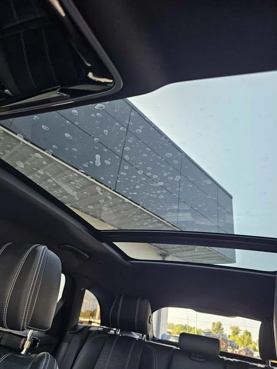 2018 Land Rover Range Rover Velar - Image 18 of 20