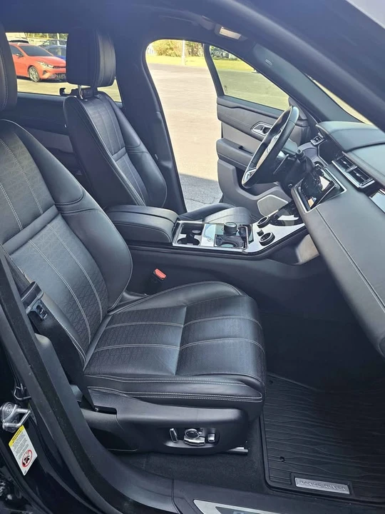 2018 Land Rover Range Rover Velar - Image 8 of 20