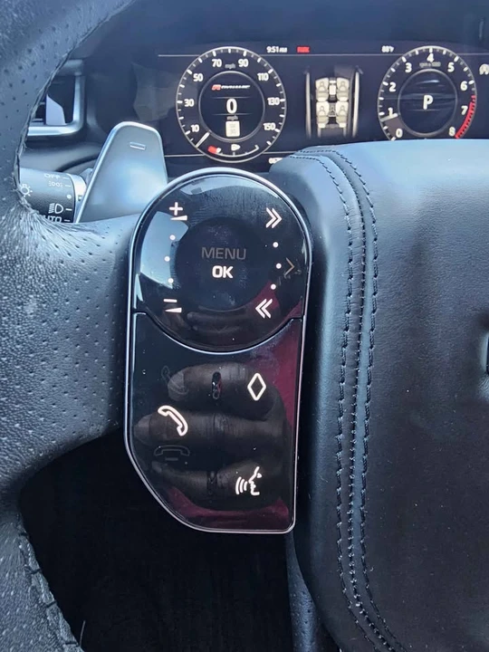 2018 Land Rover Range Rover Velar - Image 13 of 20