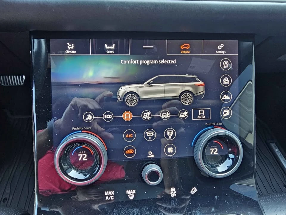 2018 Land Rover Range Rover Velar - Image 16 of 20