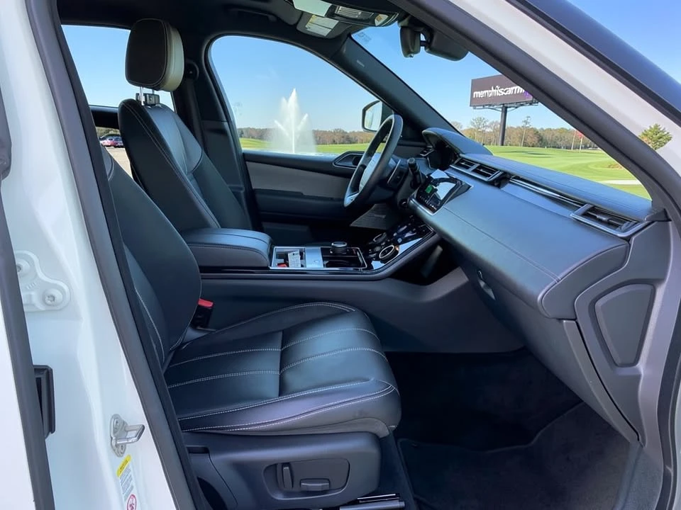 2018 Land Rover Range Rover Velar - Image 13 of 14