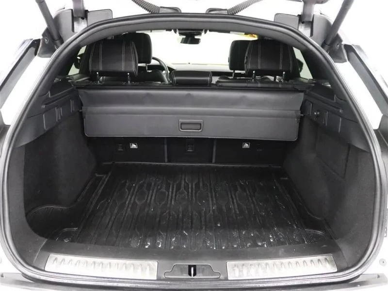 2018 Land Rover Range Rover Velar - Image 7 of 12