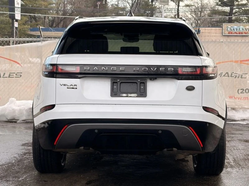 2018 Land Rover Range Rover Velar - Image 10 of 12