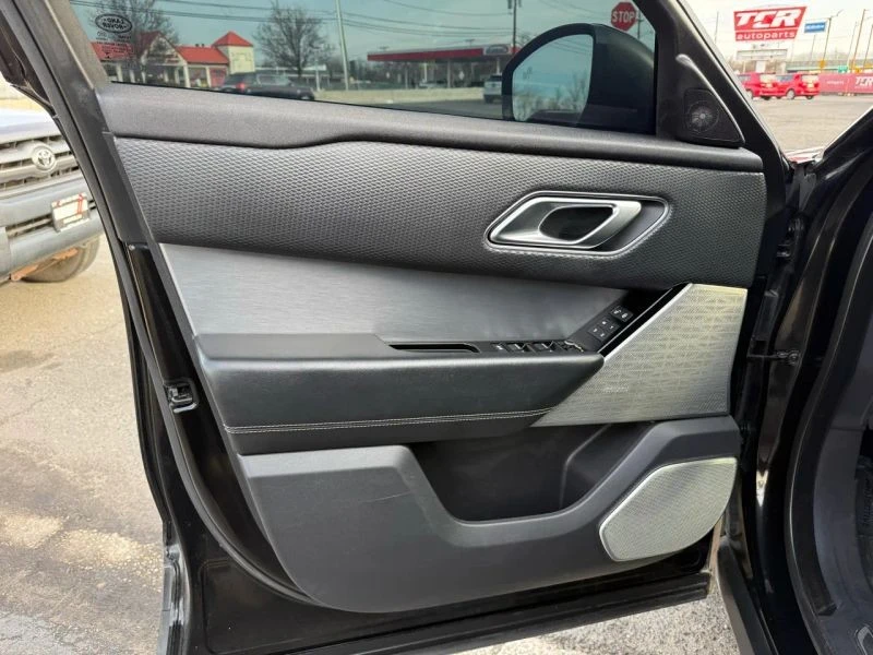 2018 Land Rover Range Rover Velar - Image 11 of 12