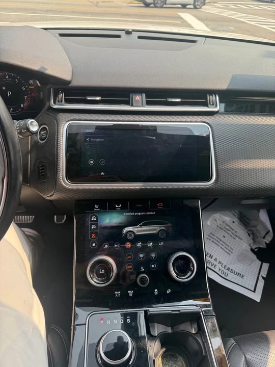 2018 Land Rover Range Rover Velar - Image 6 of 9